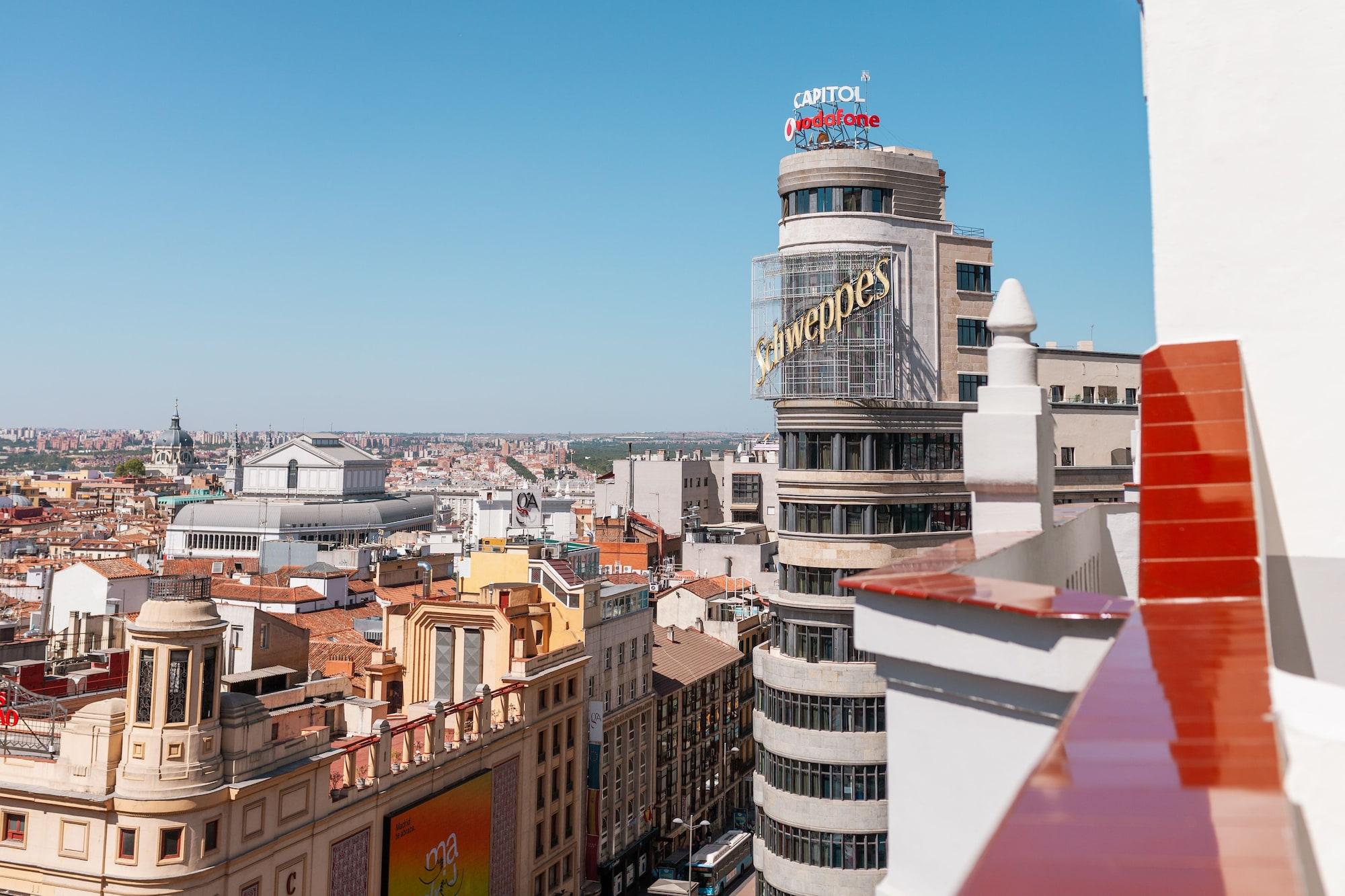 Hostal Charlotte-Gran Via Madrid Bagian luar foto