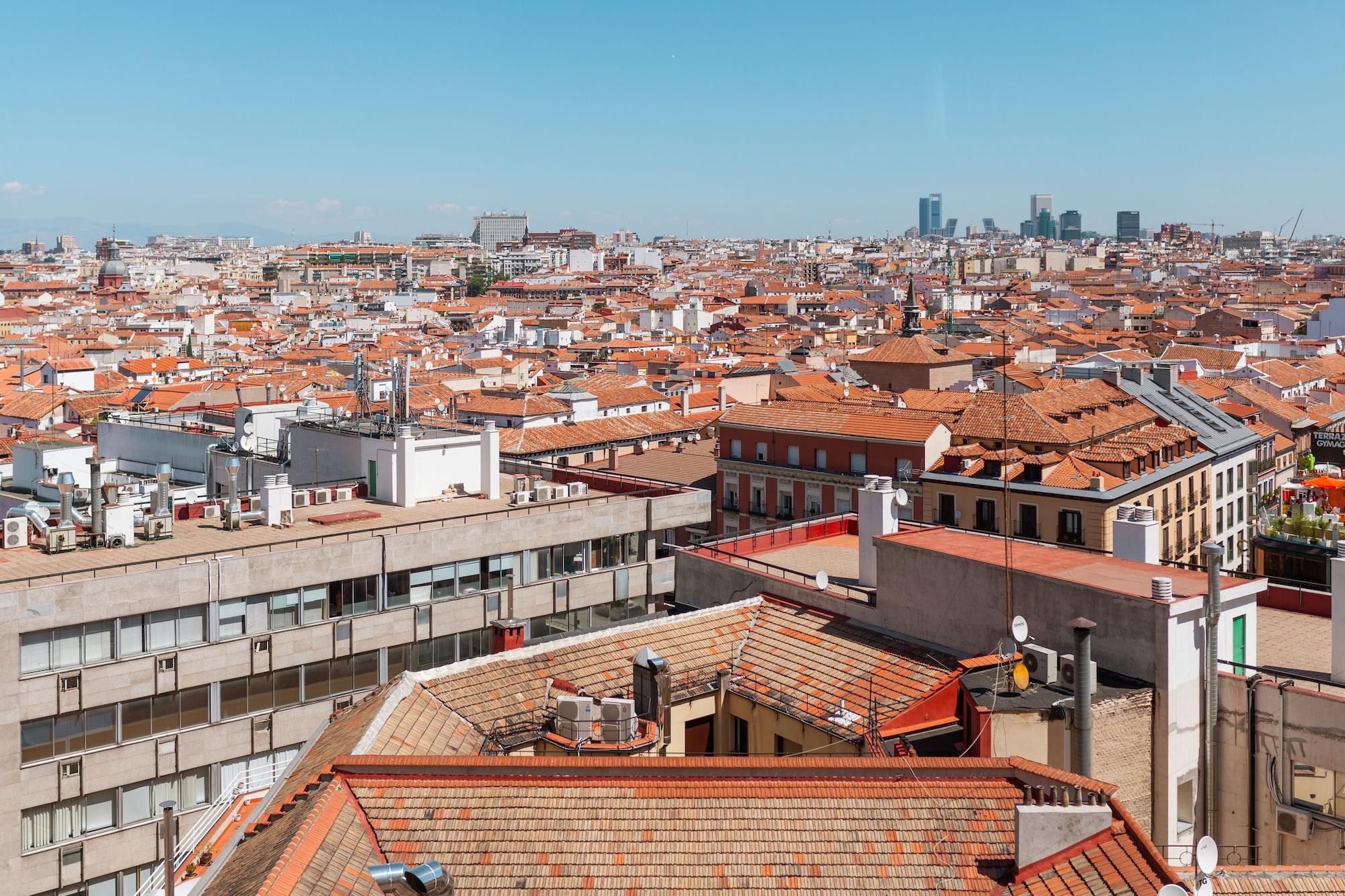 Hostal Charlotte-Gran Via Madrid Bagian luar foto
