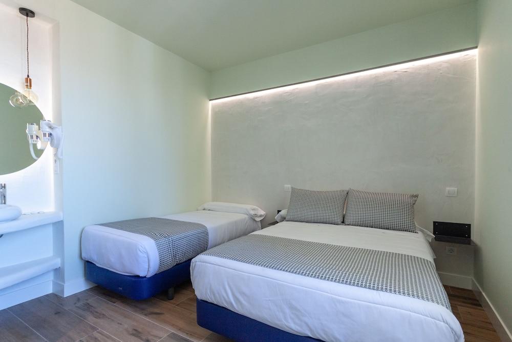 Hostal Charlotte-Gran Via Madrid Bagian luar foto